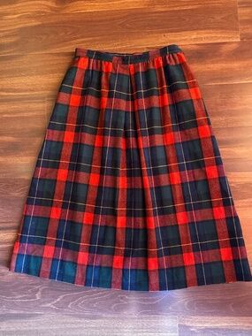 PENDLETON Pure Virgin Wool Plaid A-Line Skirt Size Small to Medium